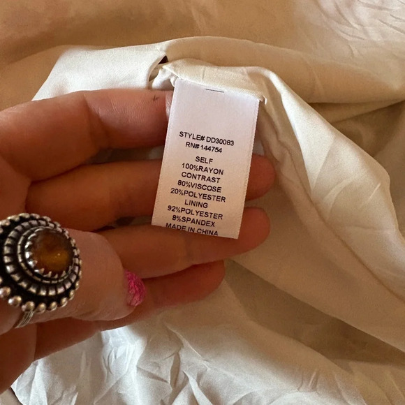 DAVI & DANI Floral Maxi Dress with Denim Trim Size Large - Picture 7 of 10